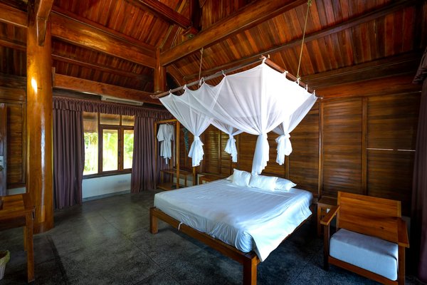 Comment trouver des croisières qui offrent des ateliers de création artistique inspirés par la mer et les paysages côtiers ?