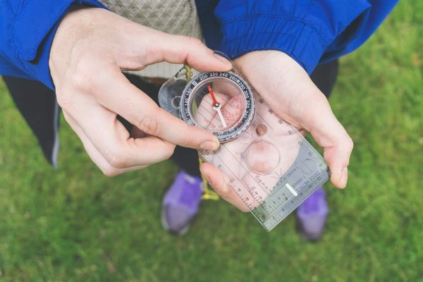 Comment organiser un voyage pour explorer les fonds marins à l'aide d'un sous-marin personnel ?